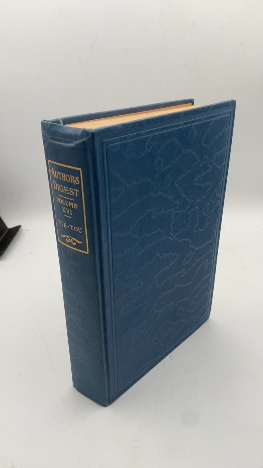 Authors Digest Volume XVI by Robert Louis Stevenson to Albion Winegar Tourgée - front cover