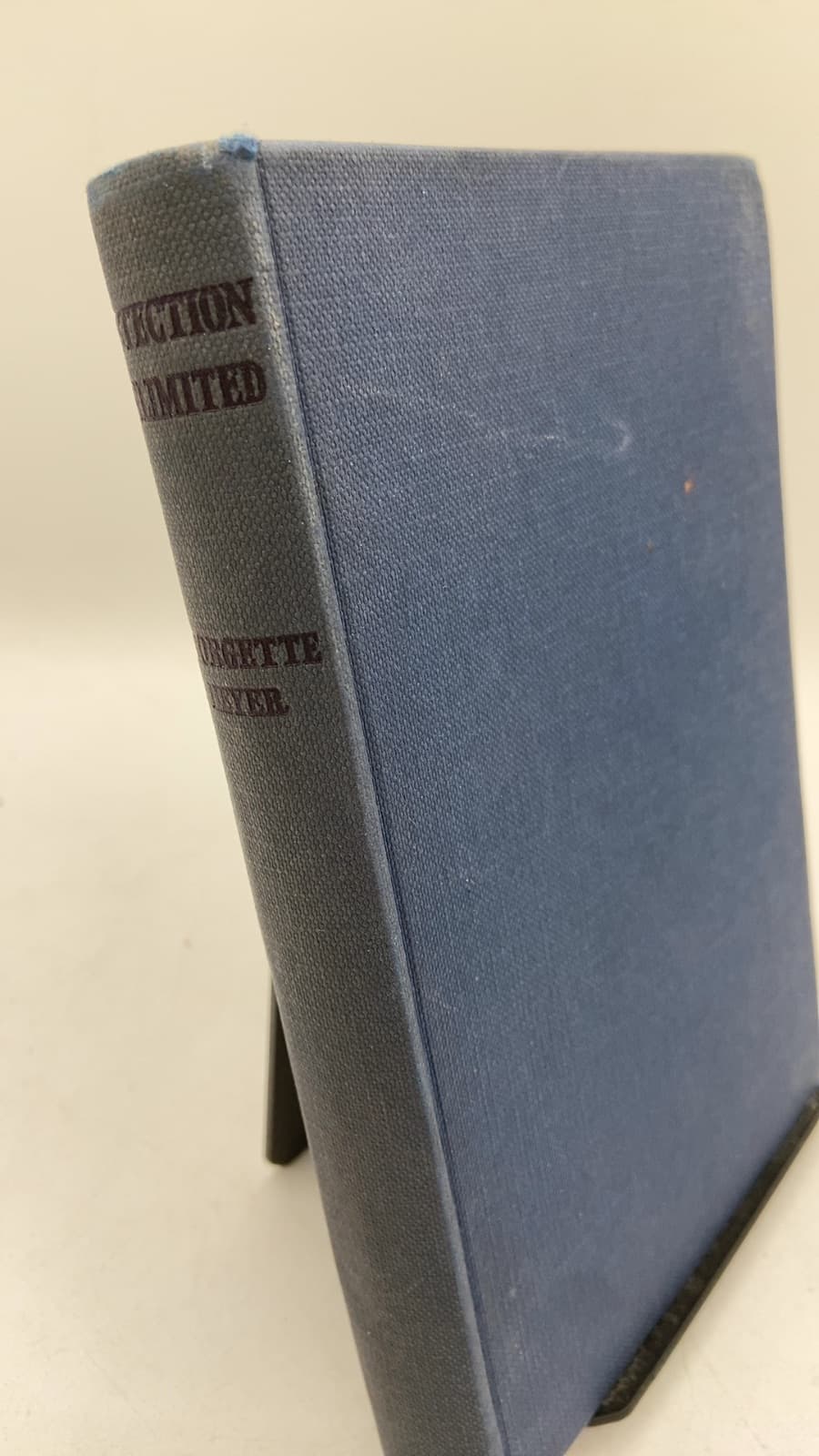 Detection Unlimited by Georgette Heyer - front cover