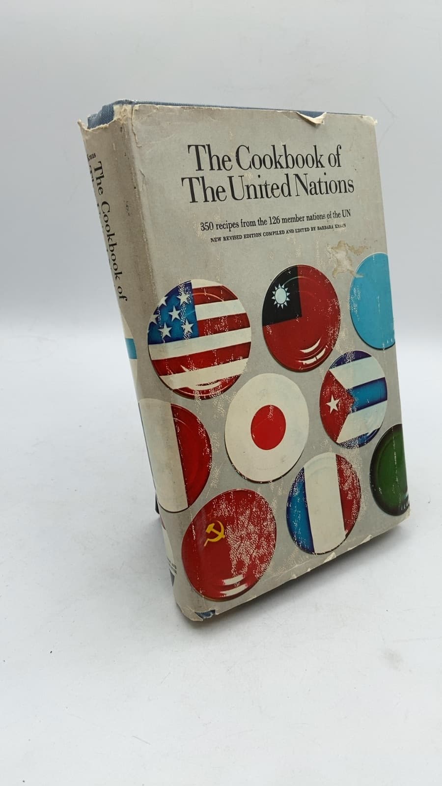 The Cookbook of The United Nations by Barbara Kraus - front cover