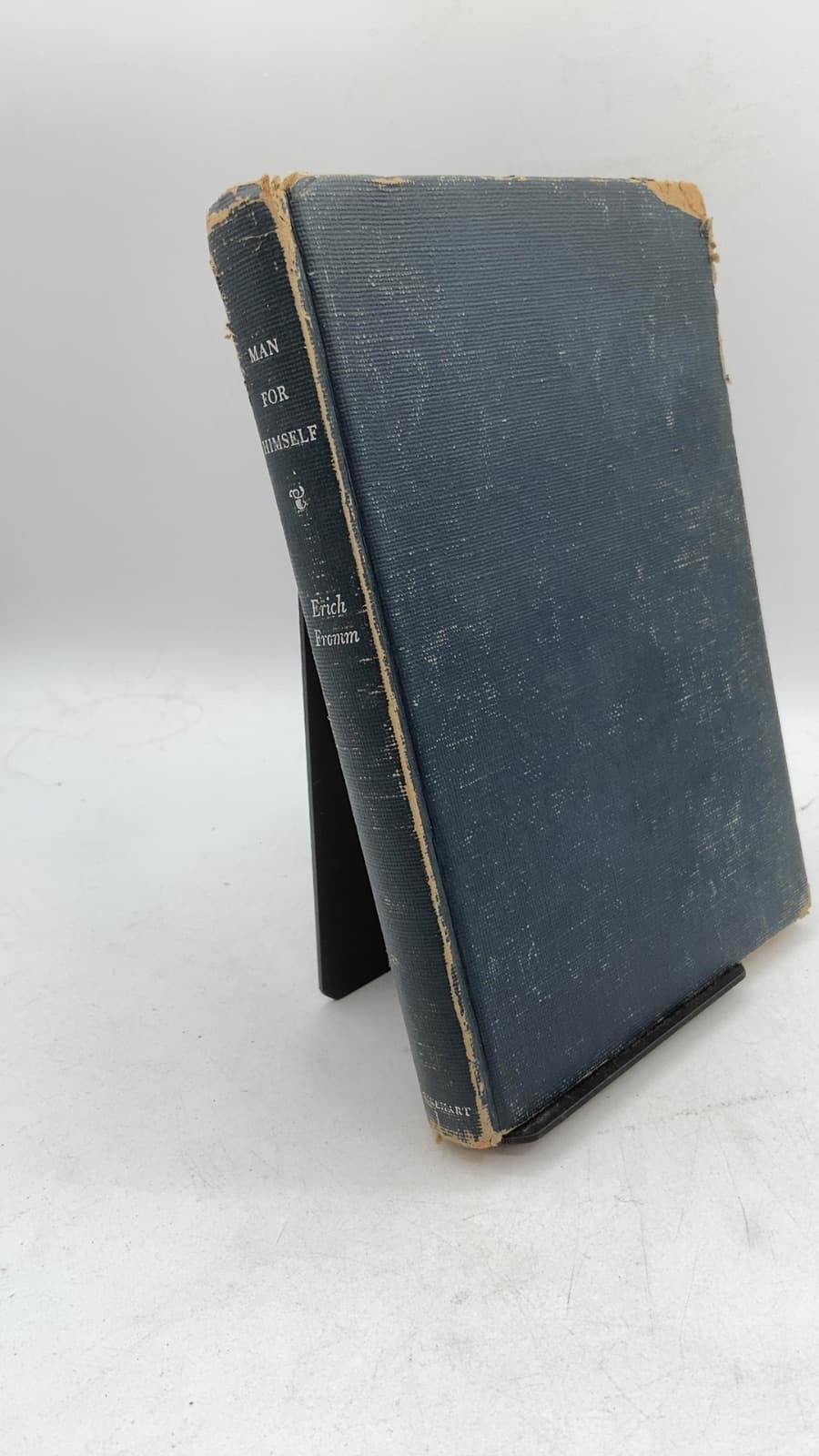 Man for Himself: An Inquiry into the Psychology of Ethics by Erich Fromm - front cover
