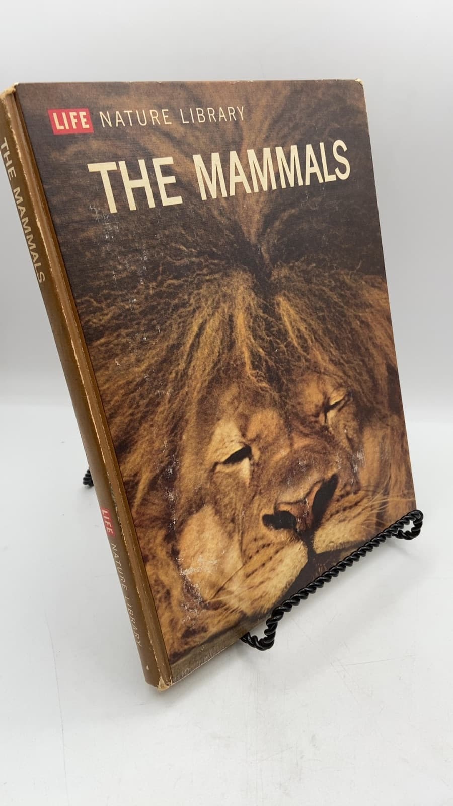 THE Mammals by The Editors of LIFE, Text by Richard Carrington - front cover