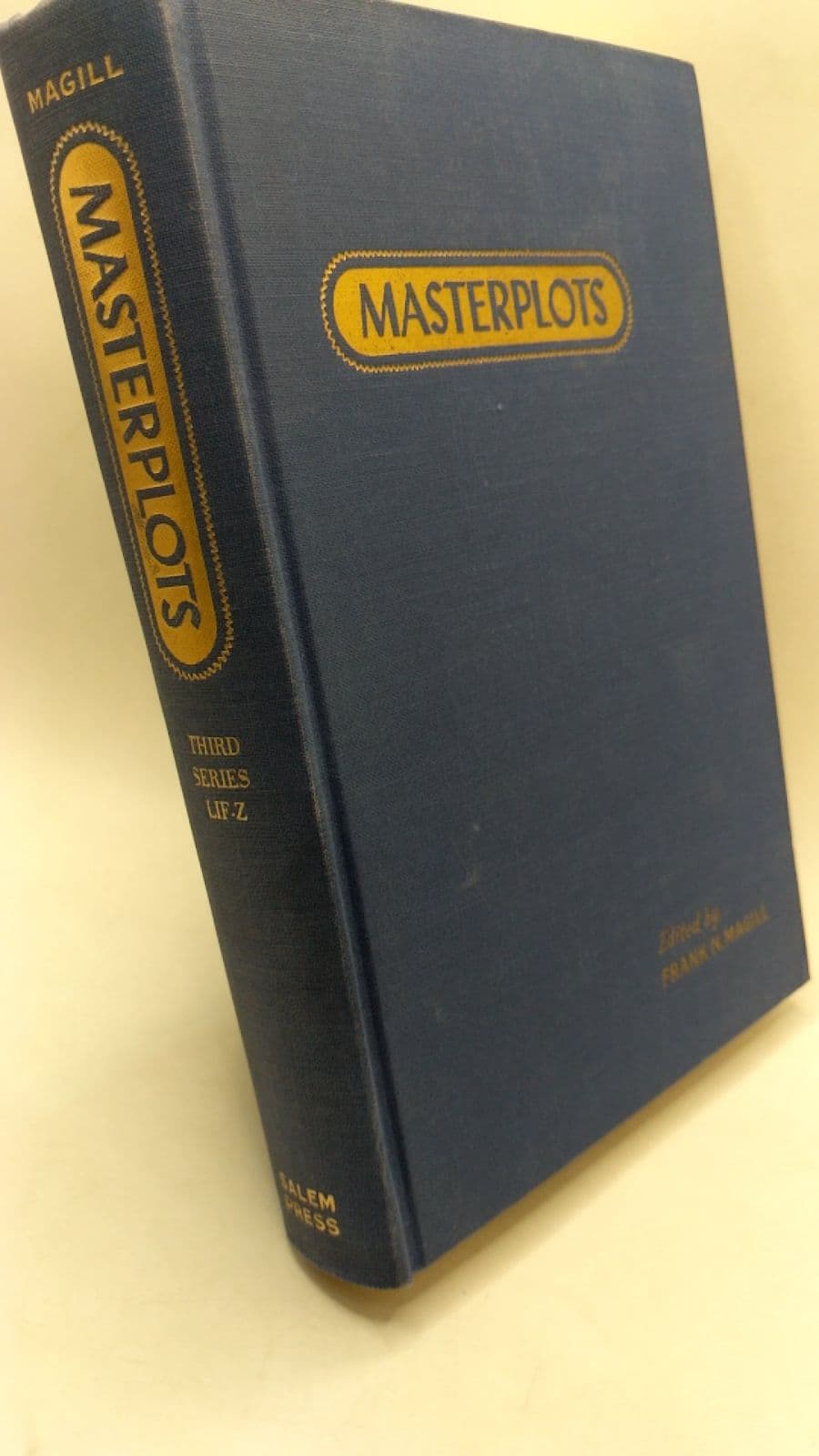 Masterplots: Five Hundred Plot-Stories and Essay-Reviews from the World's Fine Literature by Edited by Frank N. Magill - front cover