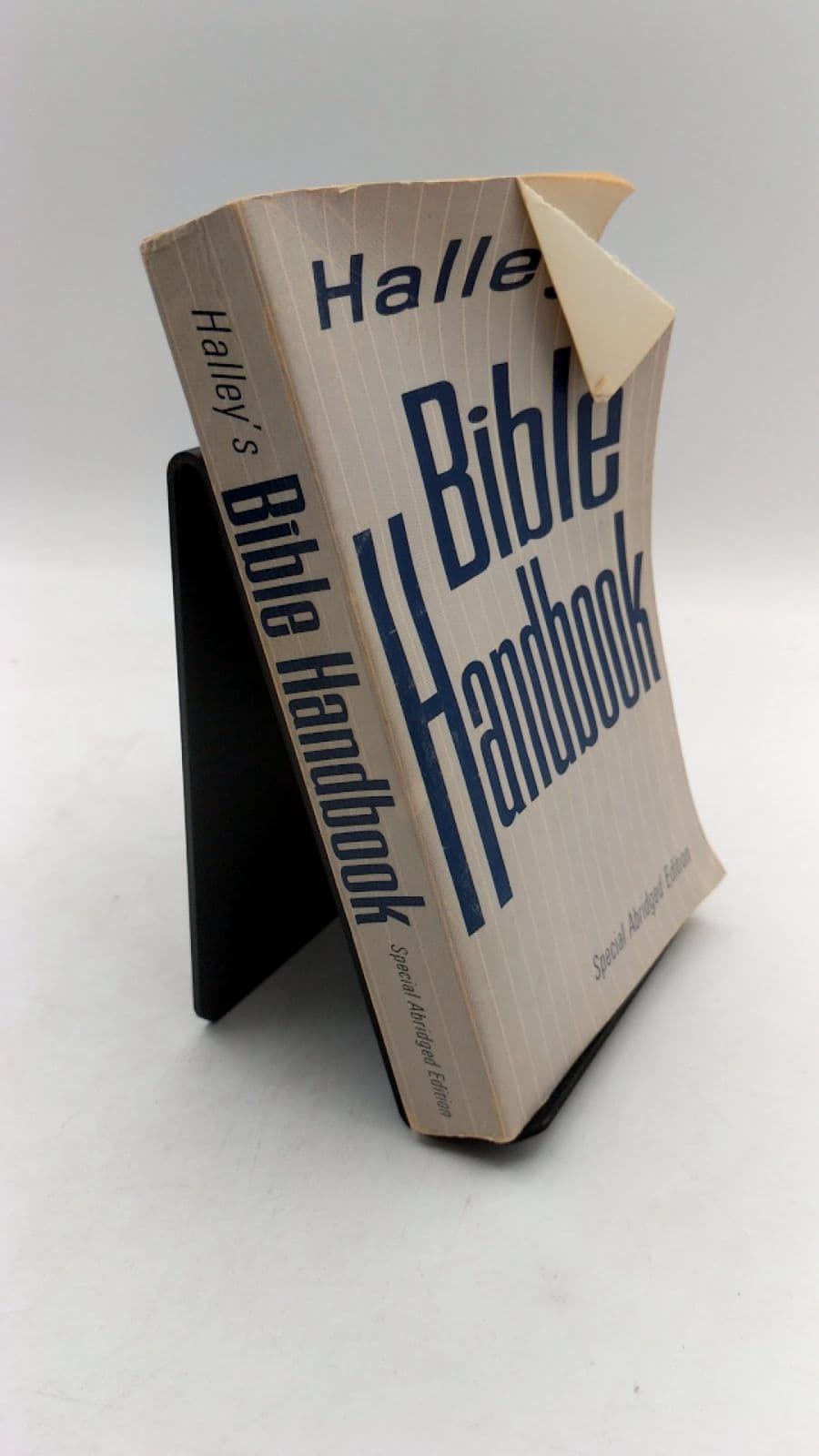 Halley's Bible Handbook by Henry H. Halley - front cover