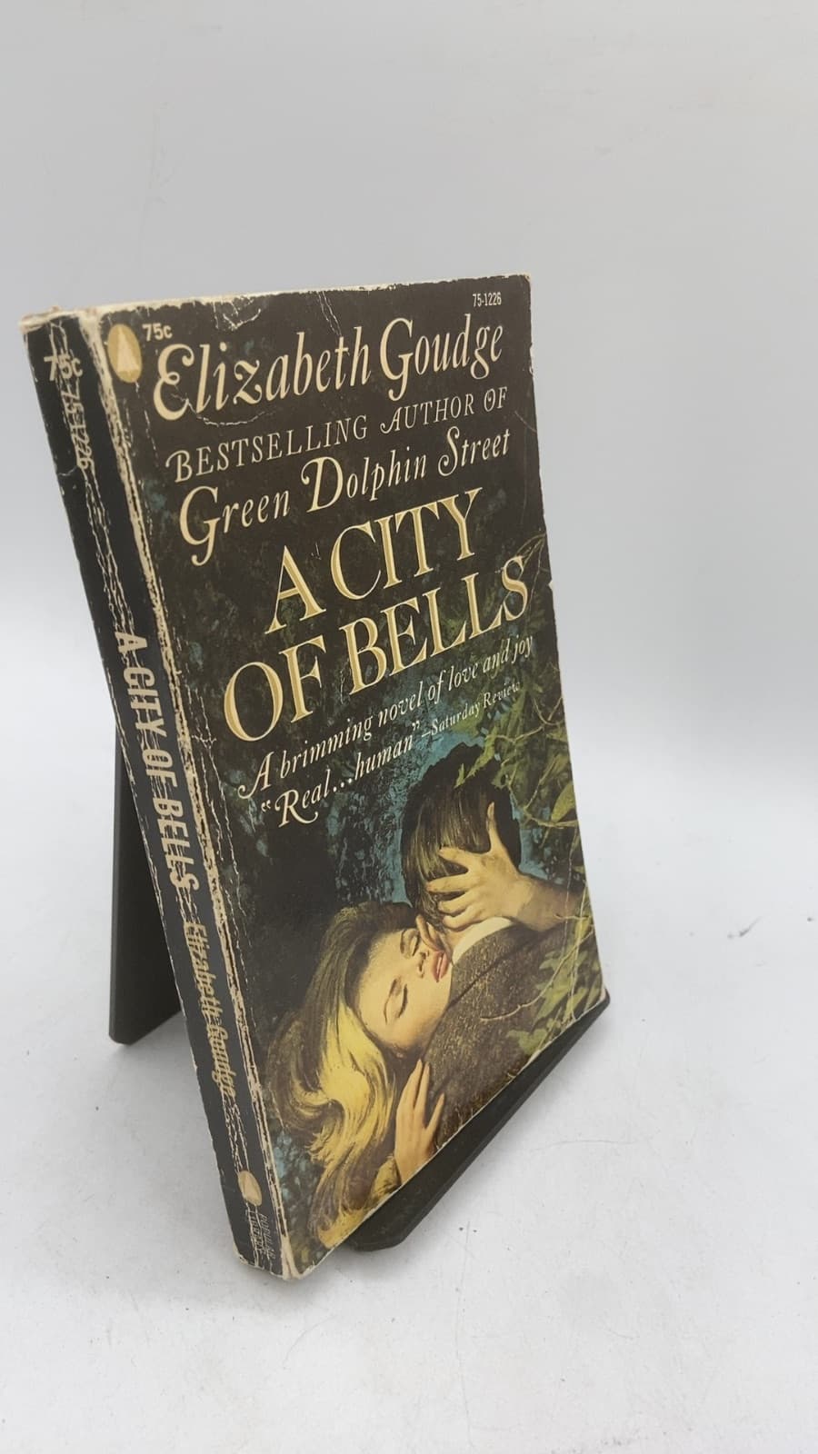 A City of Bells by Elizabeth Goudge - front cover
