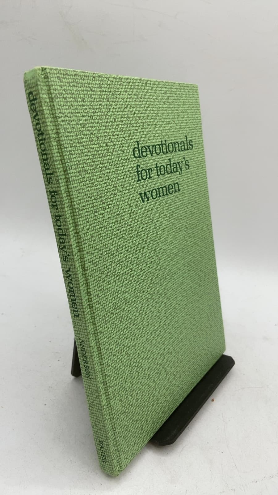 devotionals for today's women by Evelyn McCullough Anderson - front cover