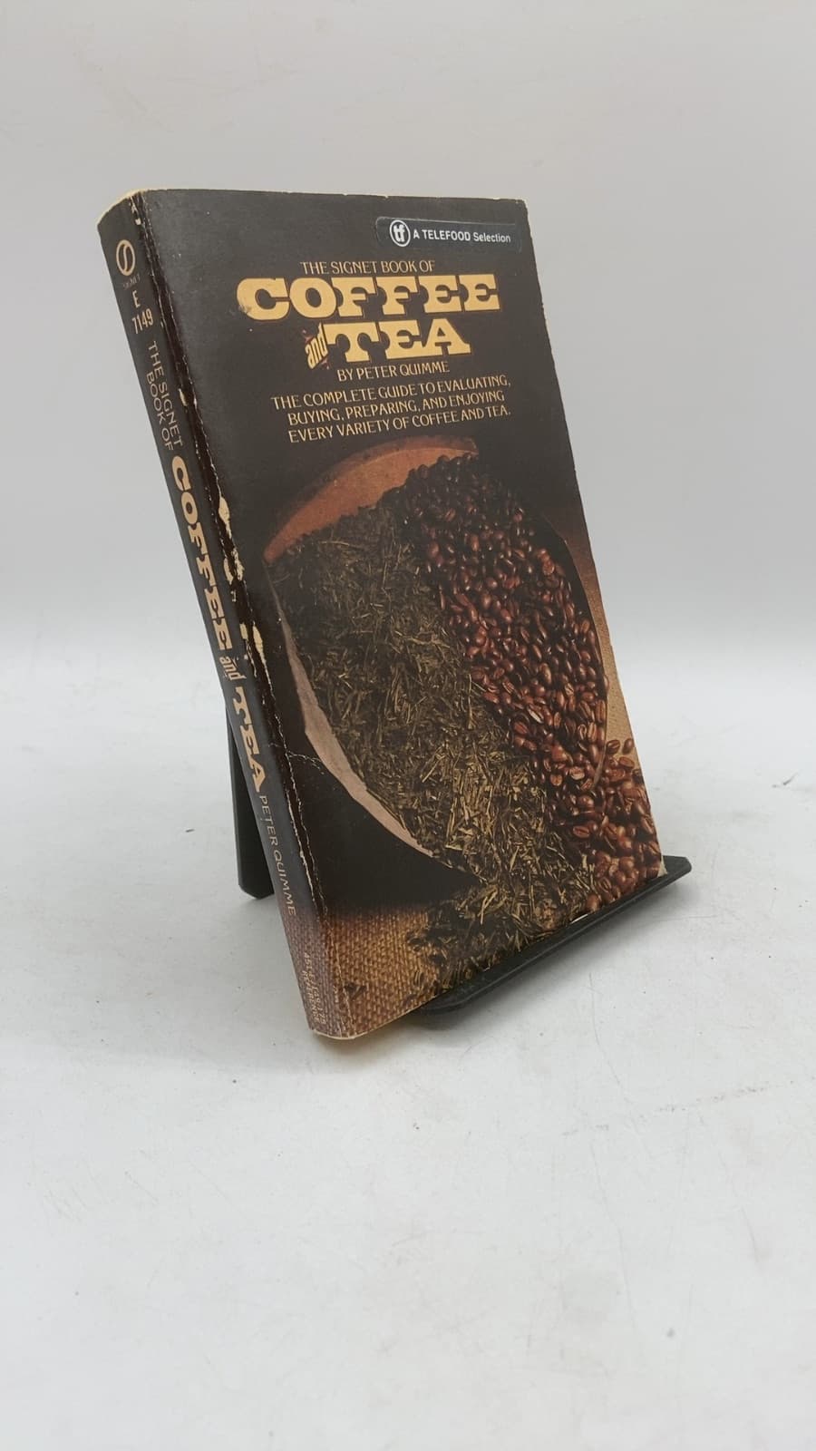 THE Signet Book OF Coffee AND TEA by Peter Quimme - front cover