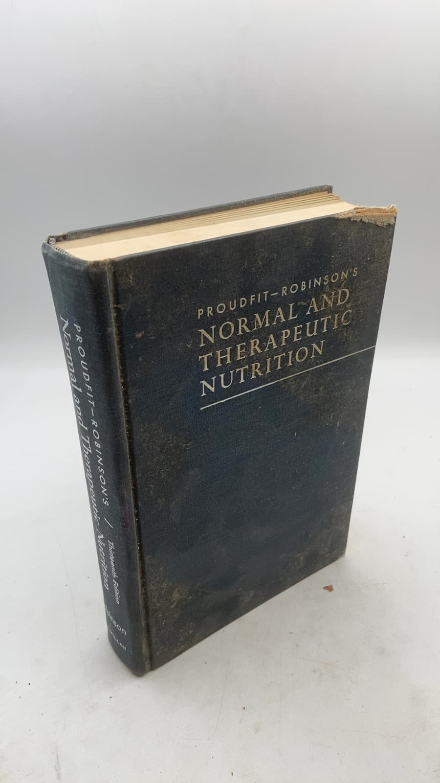 Proudfit-Robinson's Normal and Therapeutic Nutrition by Corinne H. Robinson - front cover