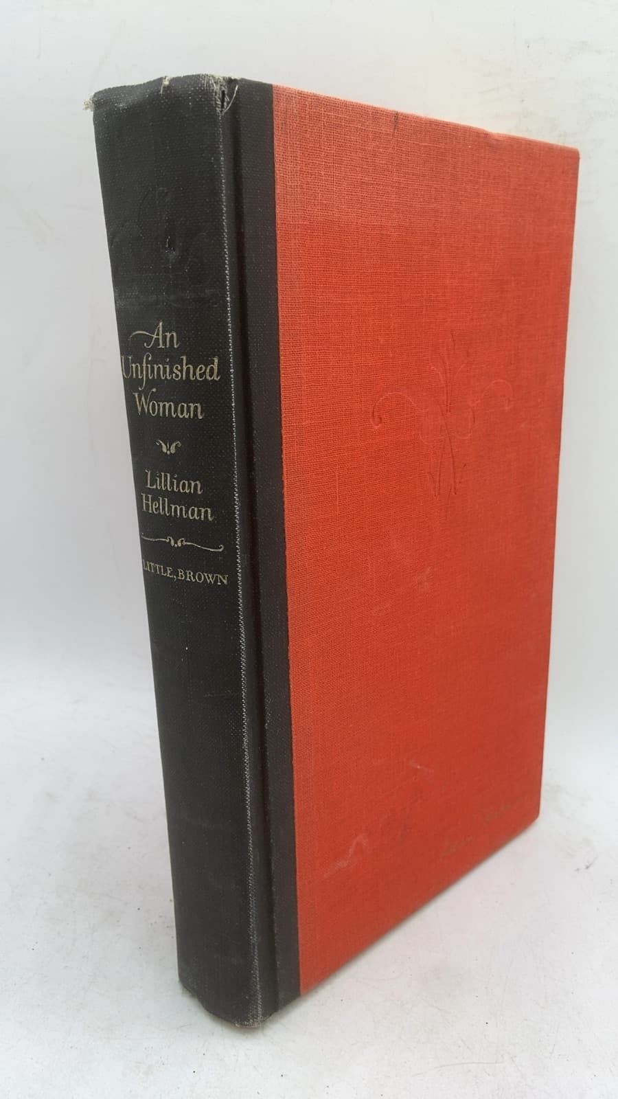 An Unfinished Woman—a memoir by Lillian Hellman - front cover