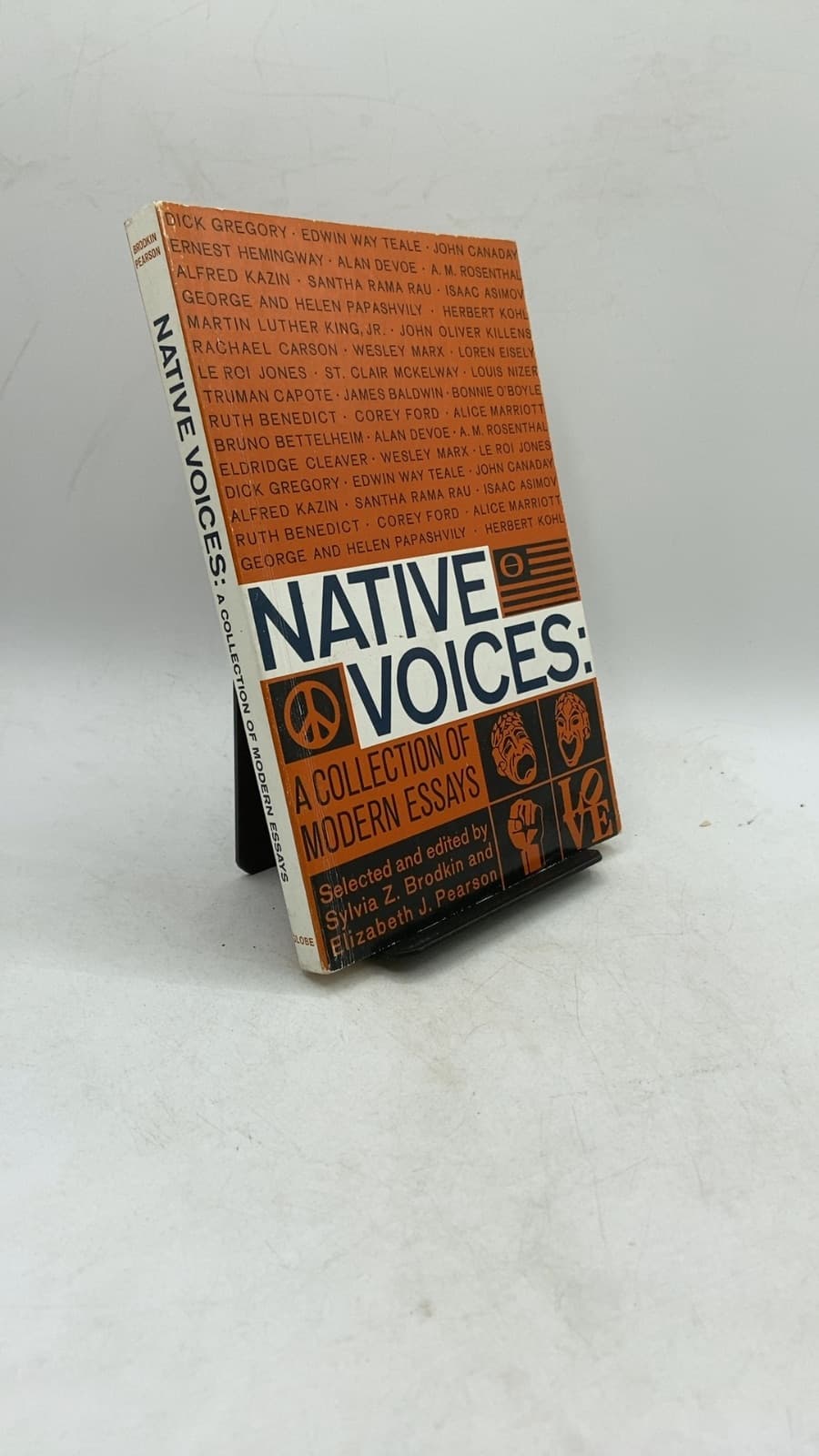 Native Voices: A Collection of Modern Essays by Sylvia Z. Brodkin and Elizabeth J. Pearson (Editors) - front cover