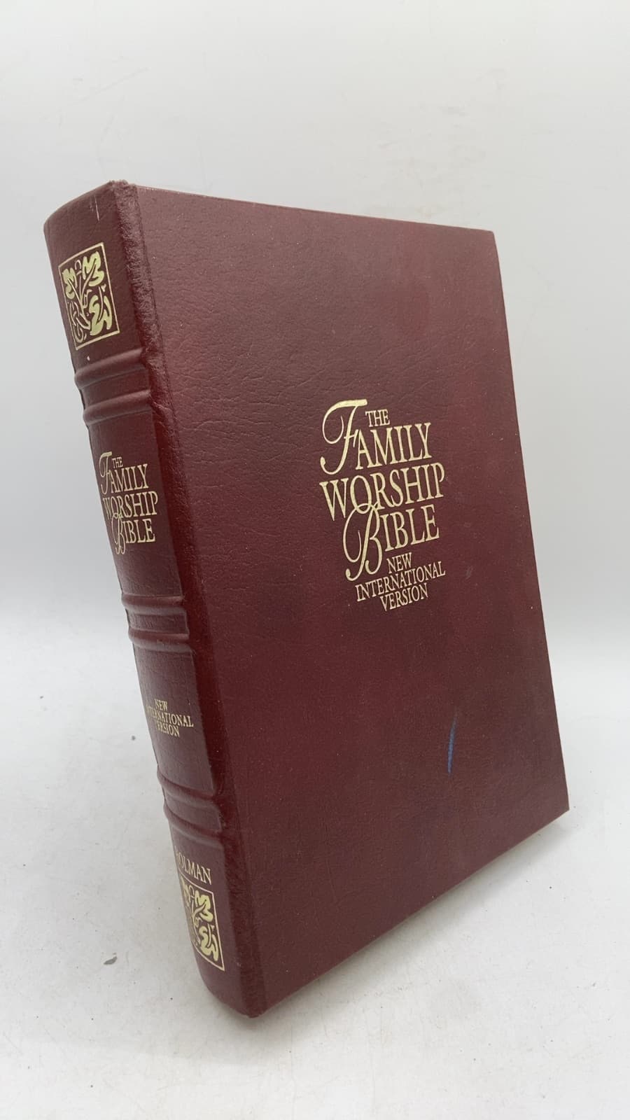 The Family Worship Bible: New International Version - front cover