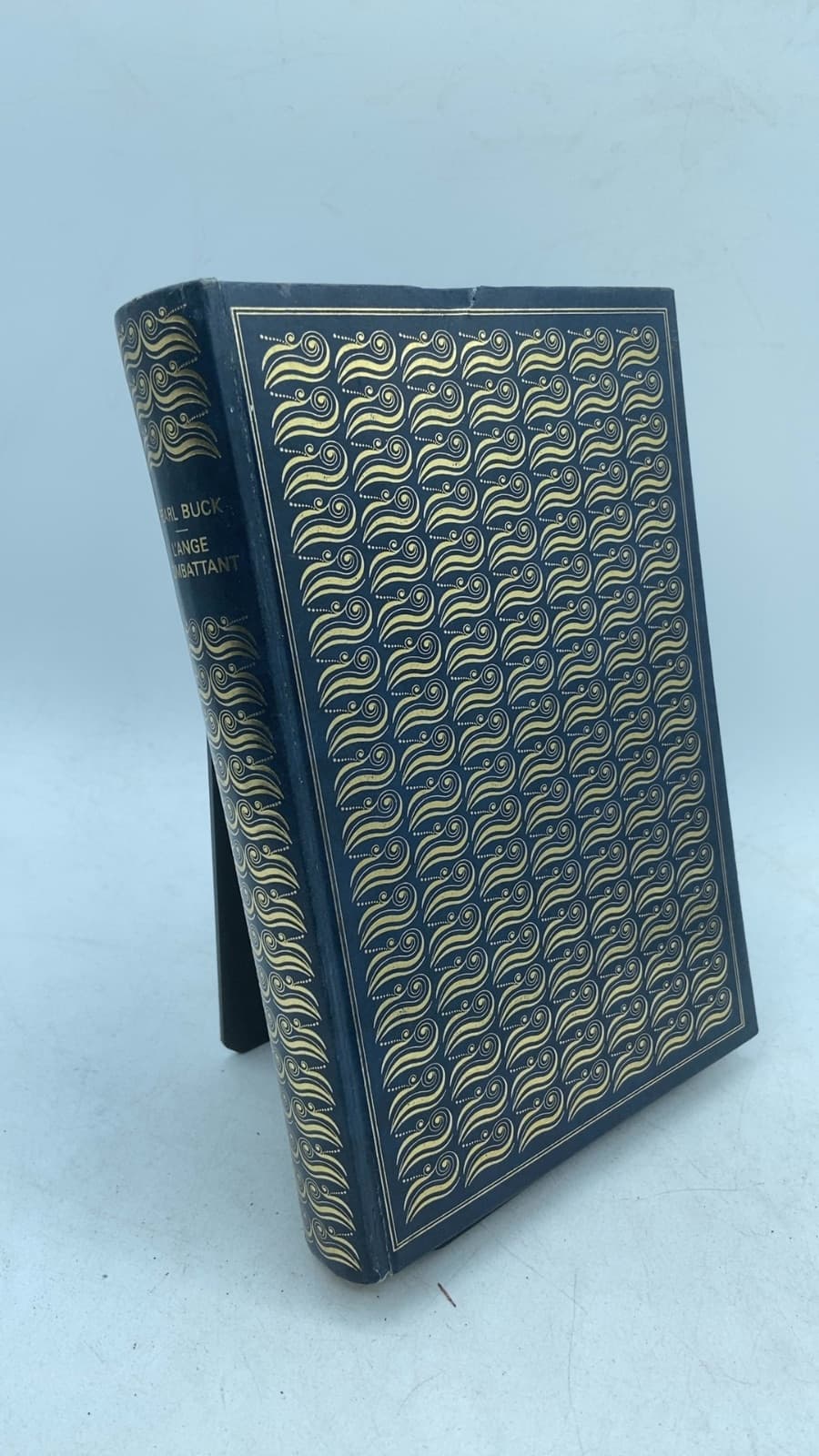 L'Ange combattant: Portrait d'une âme by Pearl Buck - front cover