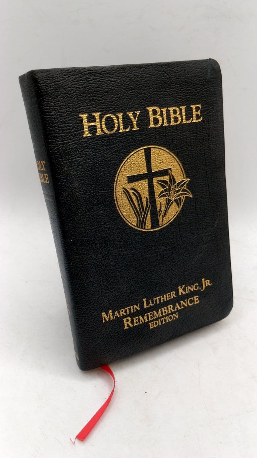 Holy Bible: Martin Luther King, Jr. Remembrance Edition by DeWitt S. Williams, Ed.D. - front cover