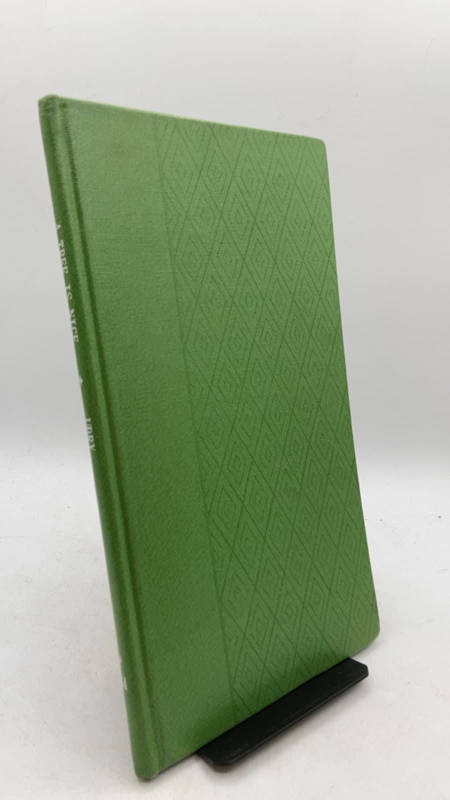 A Tree Is Nice by Janice May Udry - front cover