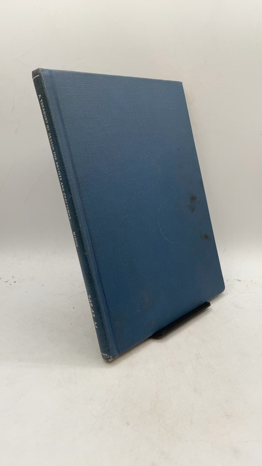 A Treasury of Design for Artists and Craftsmen by Gregory Mirow - front cover