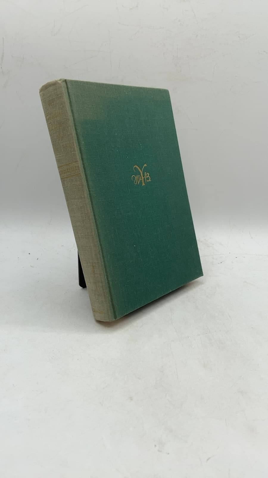 The Collected Plays of W. B. Yeats by W. B. Yeats - front cover