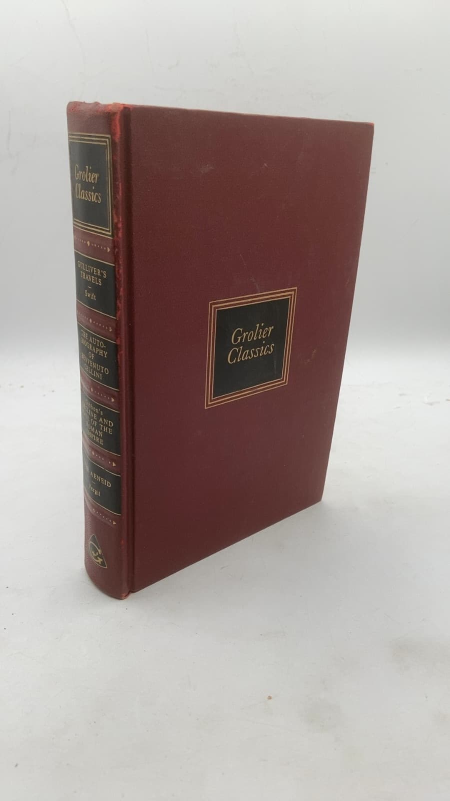 Gulliver's Travels by Jonathan Swift, Benvenuto Cellini, Edward Gibbon, Vergil, and others - front cover