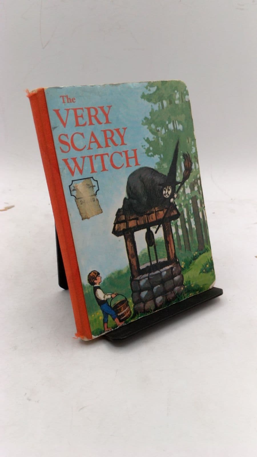 The Very Scary Witch by Barbara Hazen - front cover