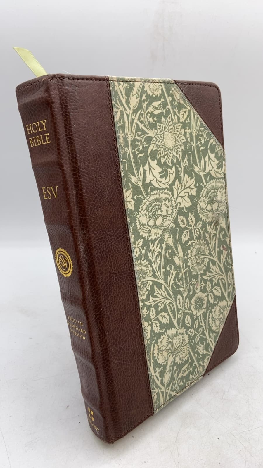 The Holy Bible: English Standard Version, Thinline Edition - front cover