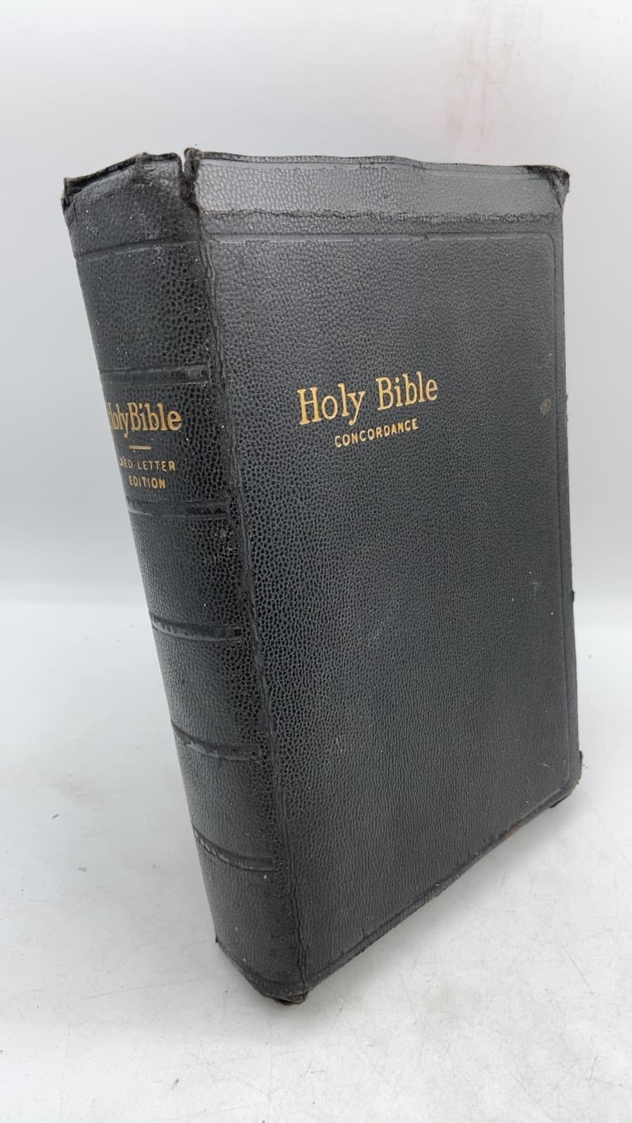 The Holy Bible: Self-Pronouncing (Red Letter Edition) - front cover