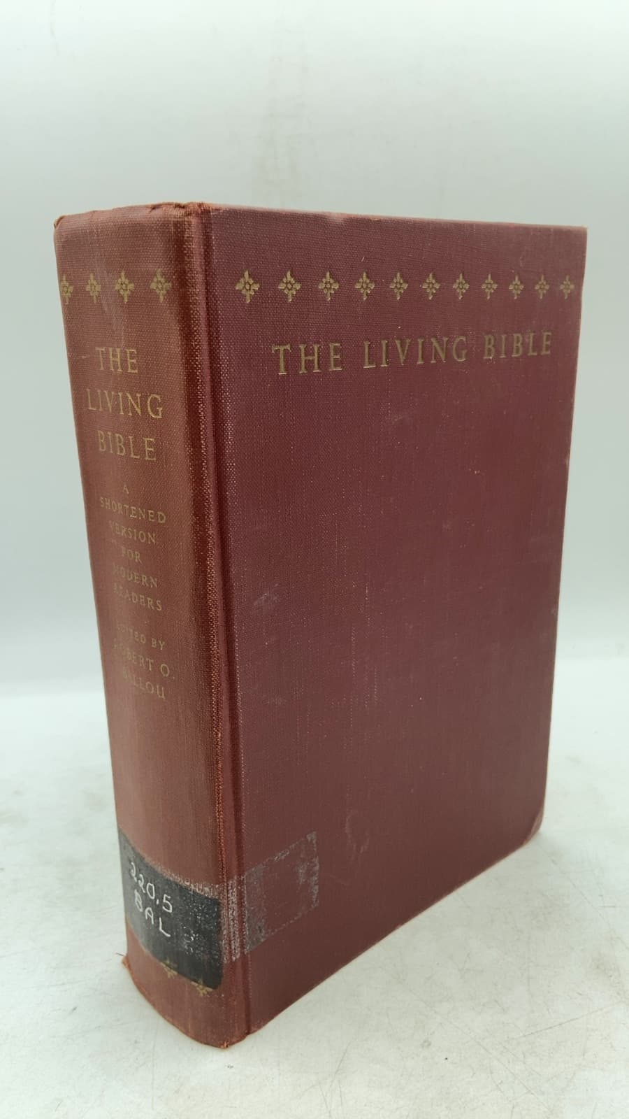 The Living Bible: A Shortened Version for Modern Readers Based on the King James Translation by Robert O. Ballou (Editor) - front cover