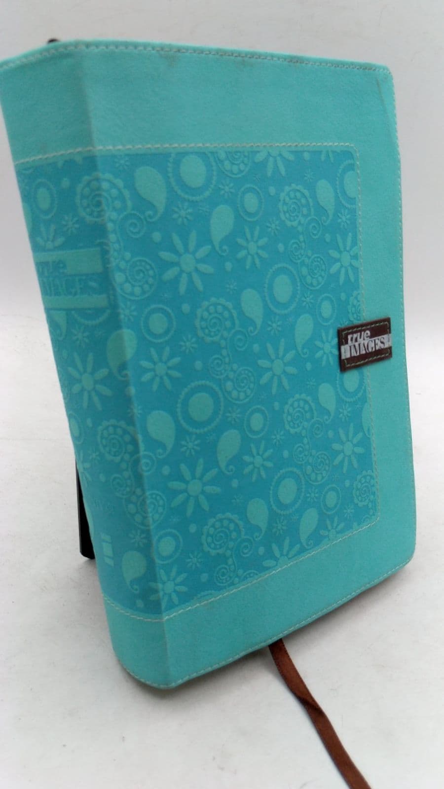 True Images: The Bible for Teen Girls - front cover