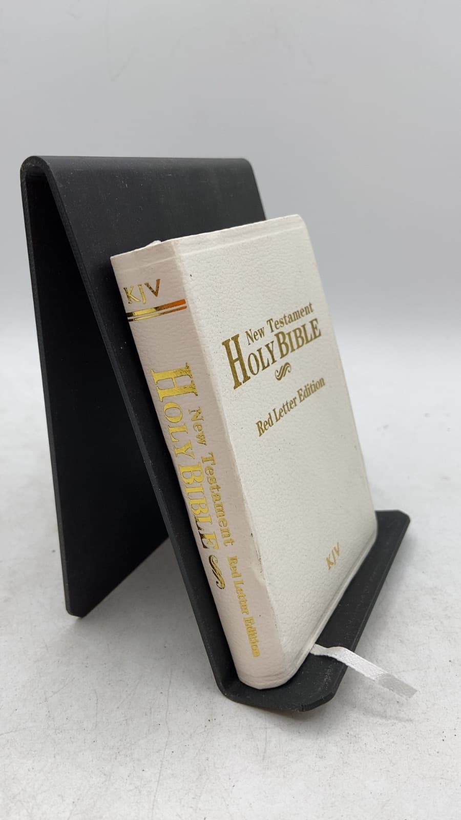Holy Bible: The New Testament - front cover