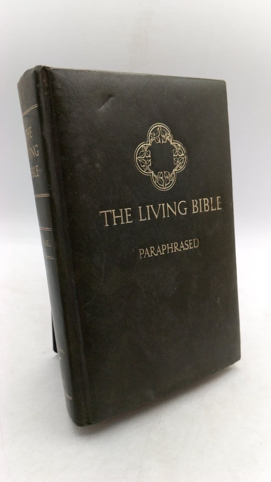 THE Living Bible Paraphrased by Kenneth N. Taylor - front cover