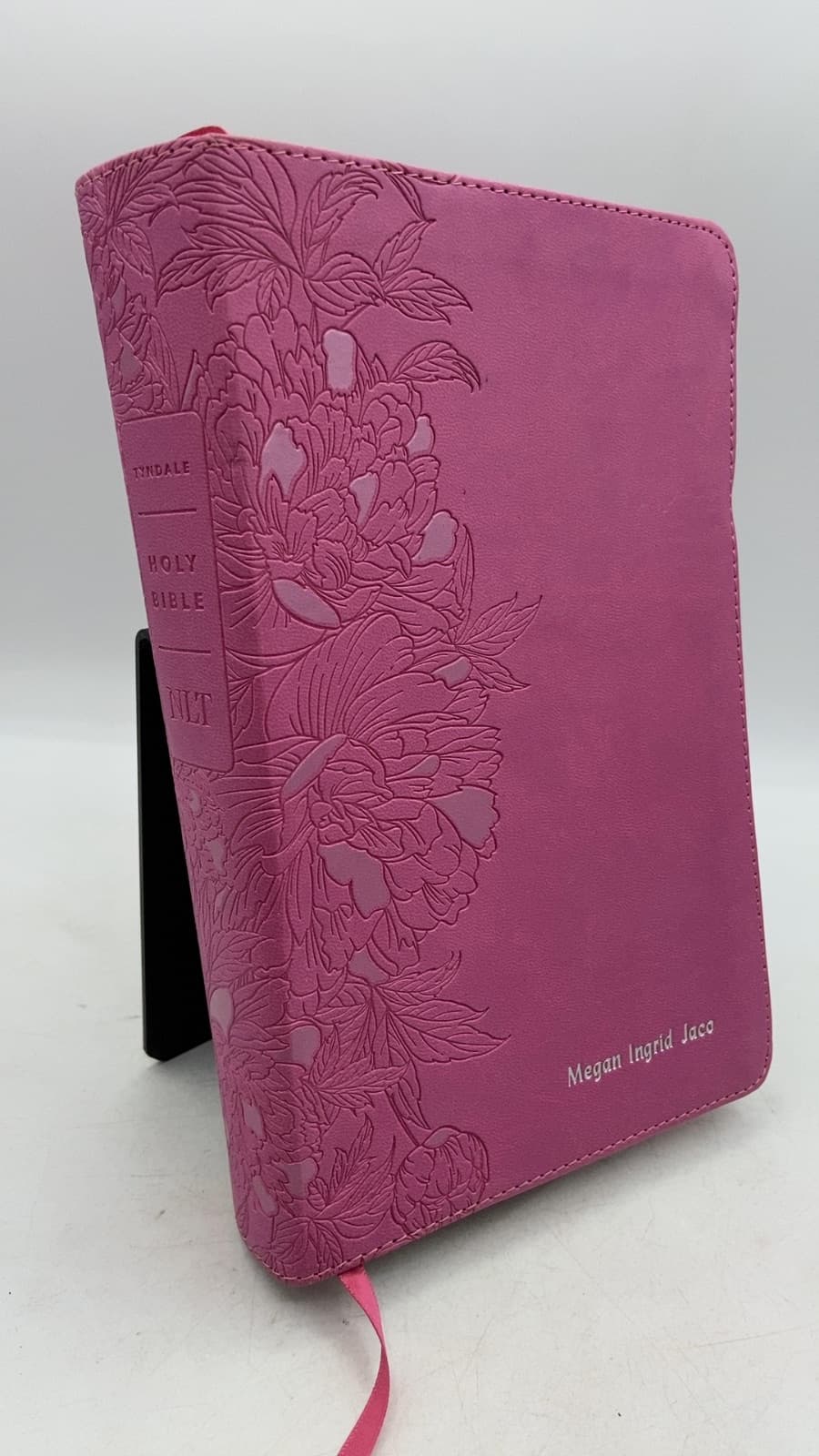 Holy Bible: New Living Translation, Giant Print NLT Personal Size - front cover