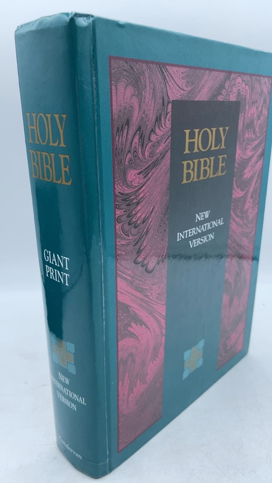 The Holy Bible: New International Version - front cover