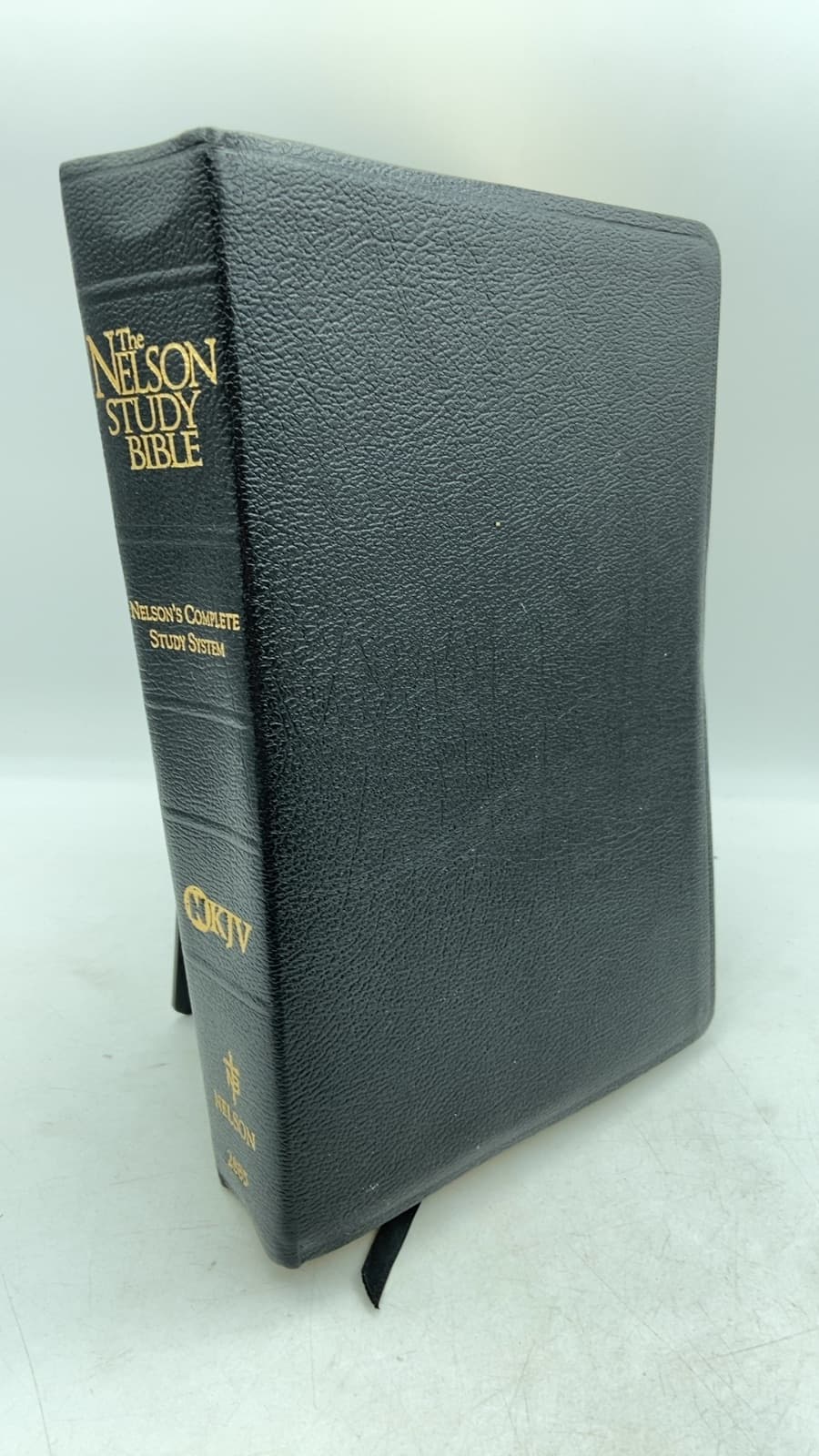 The Nelson Study Bible: New King James Version by Earl D. Radmacher, Th.D. (General Editor) - front cover