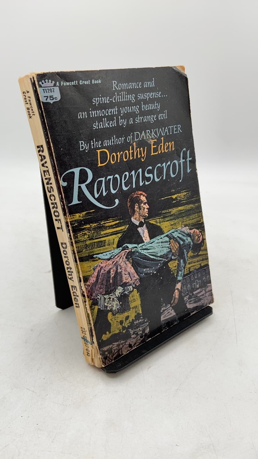 Ravenscroft by Dorothy Eden - front cover