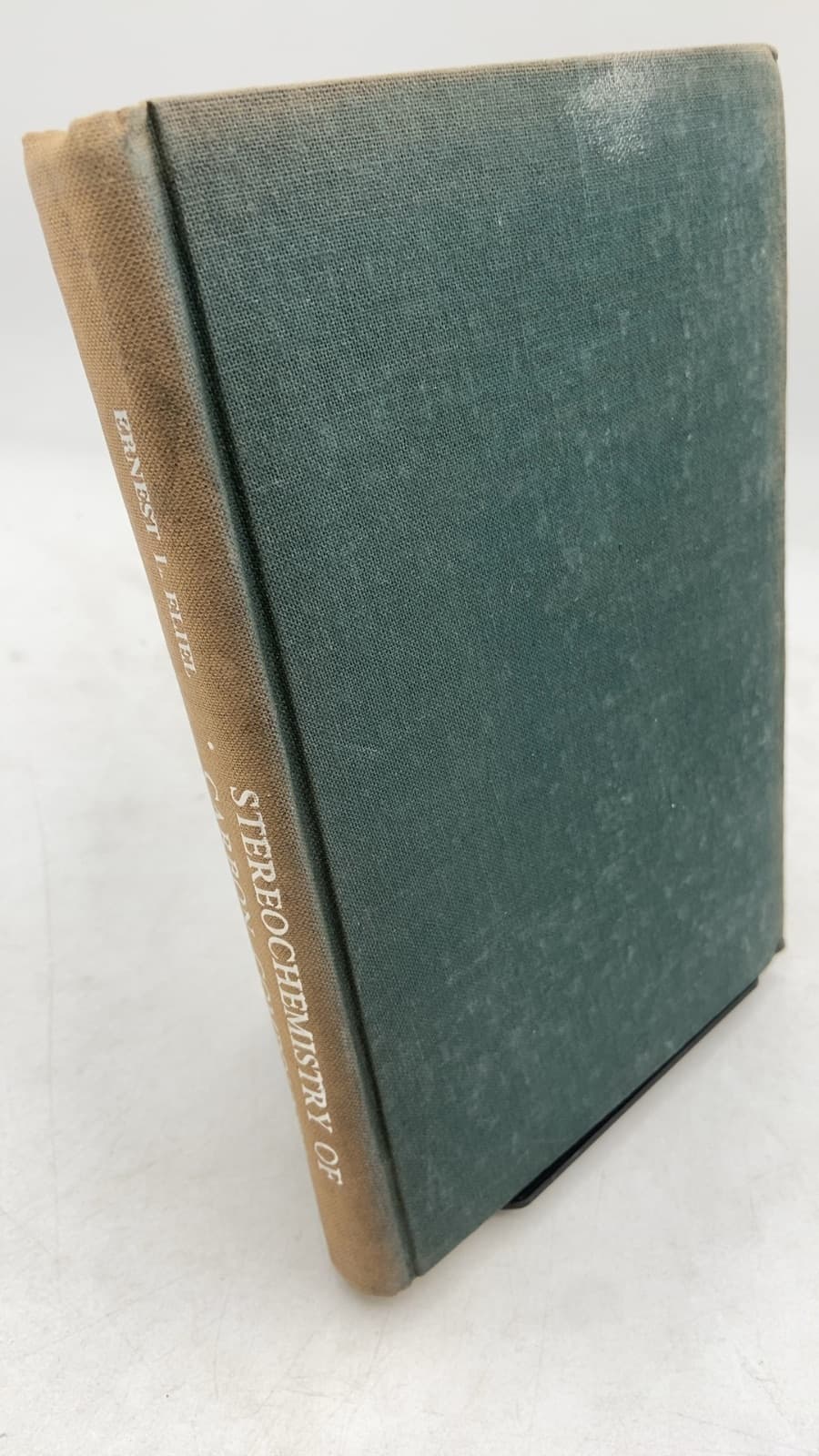 Stereochemistry OF Carbon Compounds by Ernest L. Eliel - front cover
