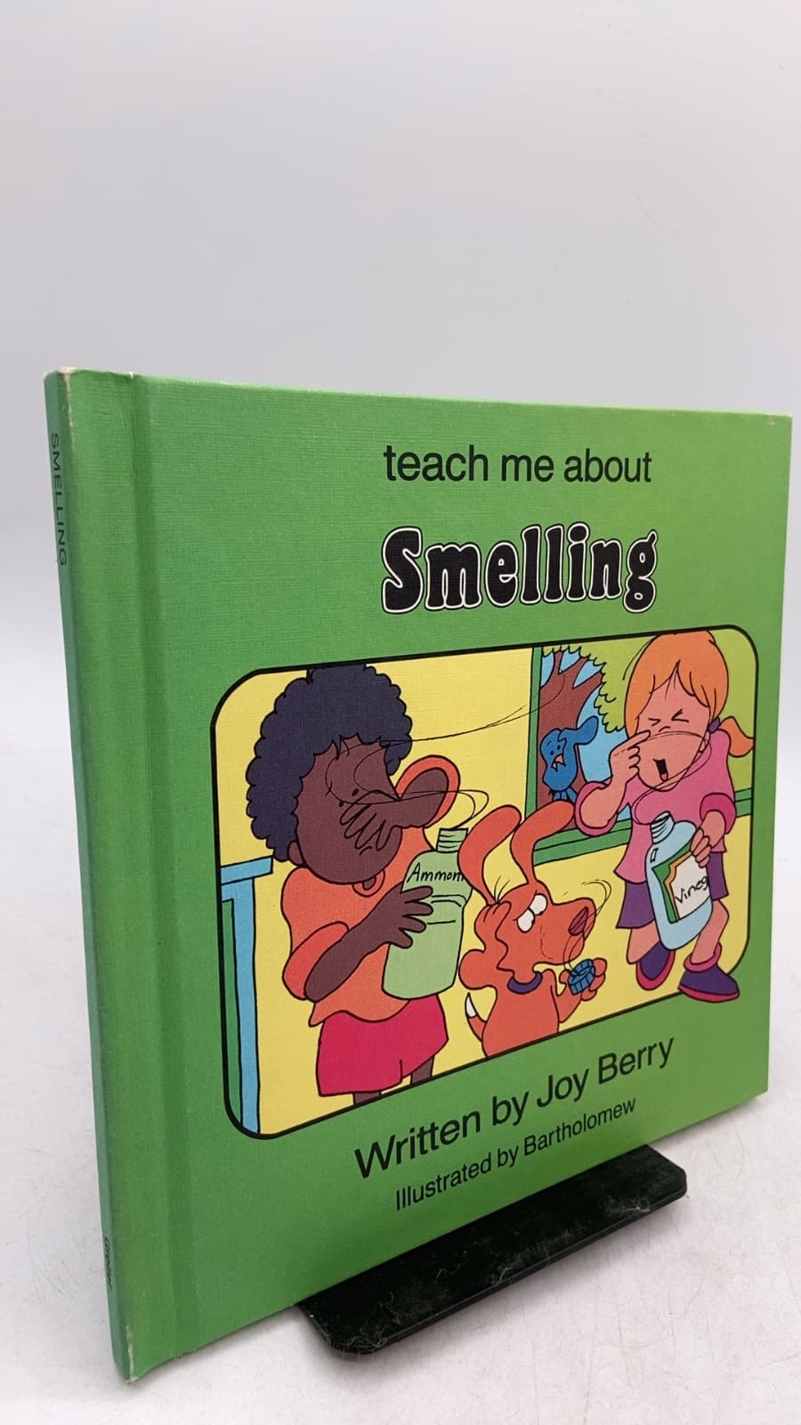 teach me about Smelling by Joy Berry - front cover