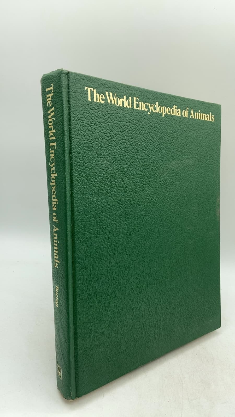 The World Encyclopedia of Animals by Maurice Burton - front cover