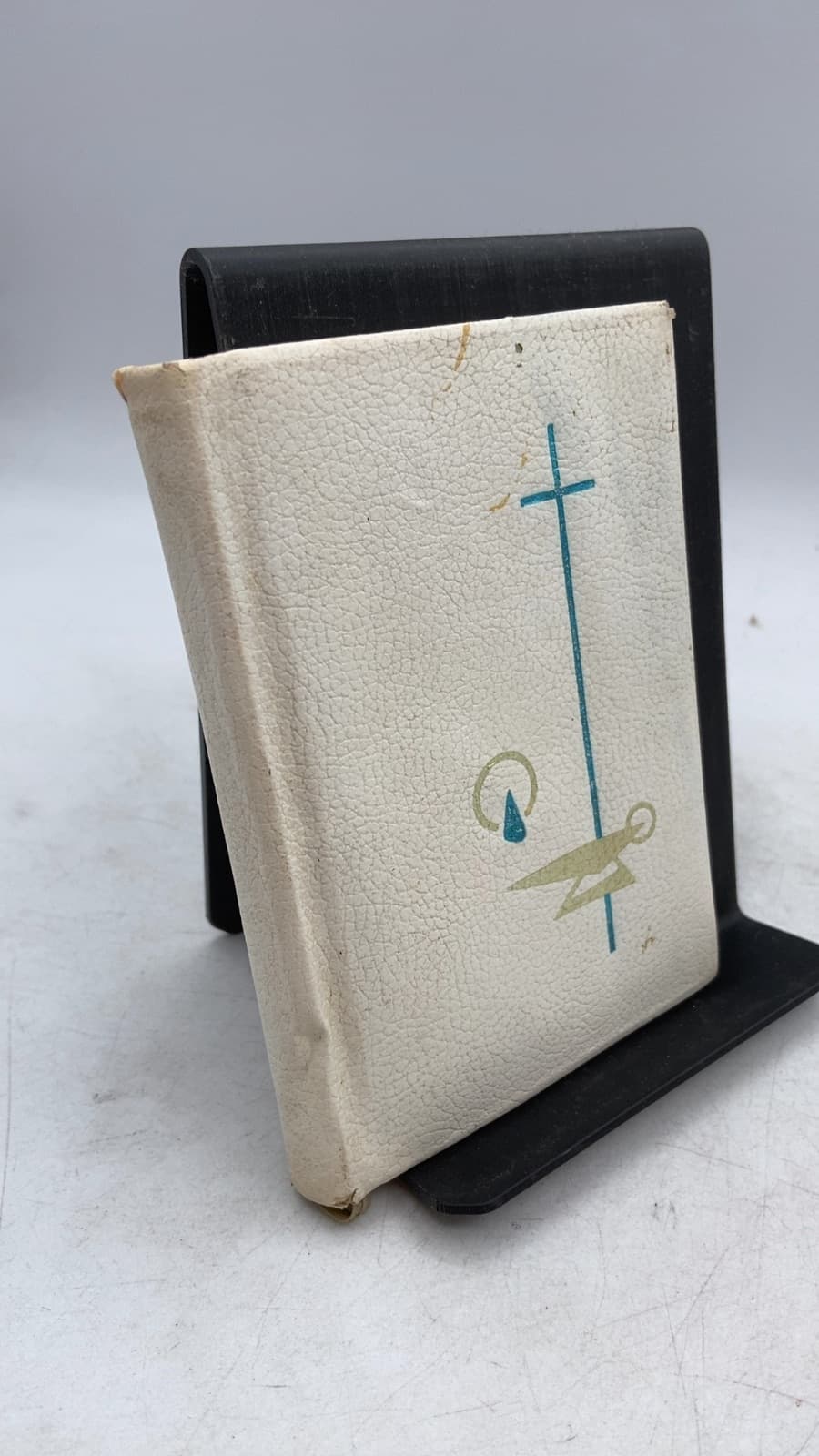 Marian Children's Missal by Sister Mary Theola, s.s.n.d. - front cover