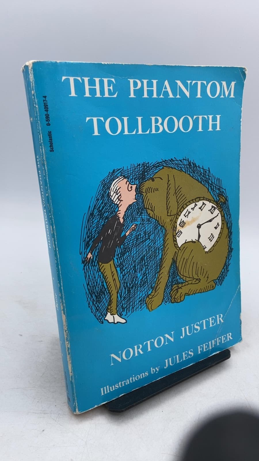 The Phantom Tollbooth by Norton Juster - front cover