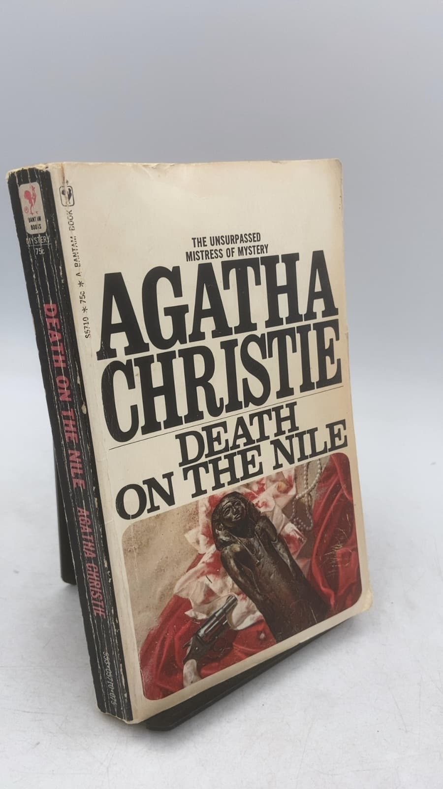 Death on the Nile by Agatha Christie - front cover
