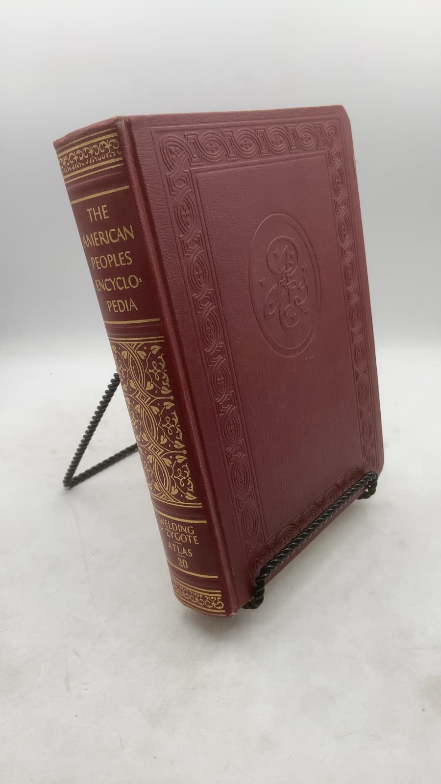The American Peoples Encyclopedia: A Comprehensive Modern-Minded Reference Work by Walter Dill Scott, Franklin J. Meine - front cover