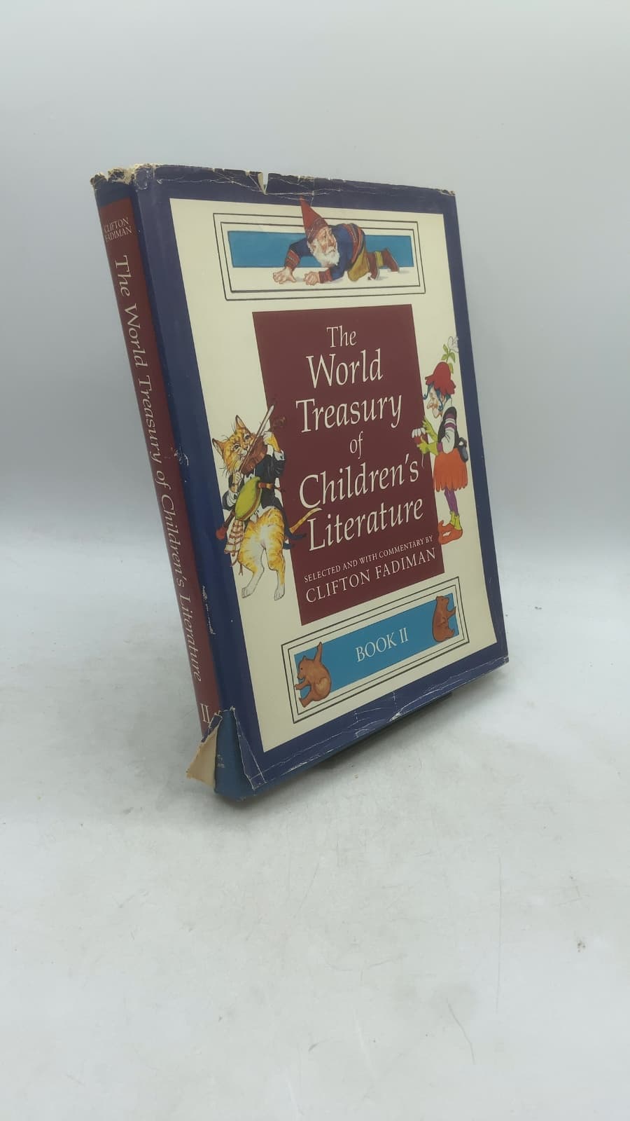 The World Treasury of Children's Literature, Book II by Clifton Fadiman - front cover