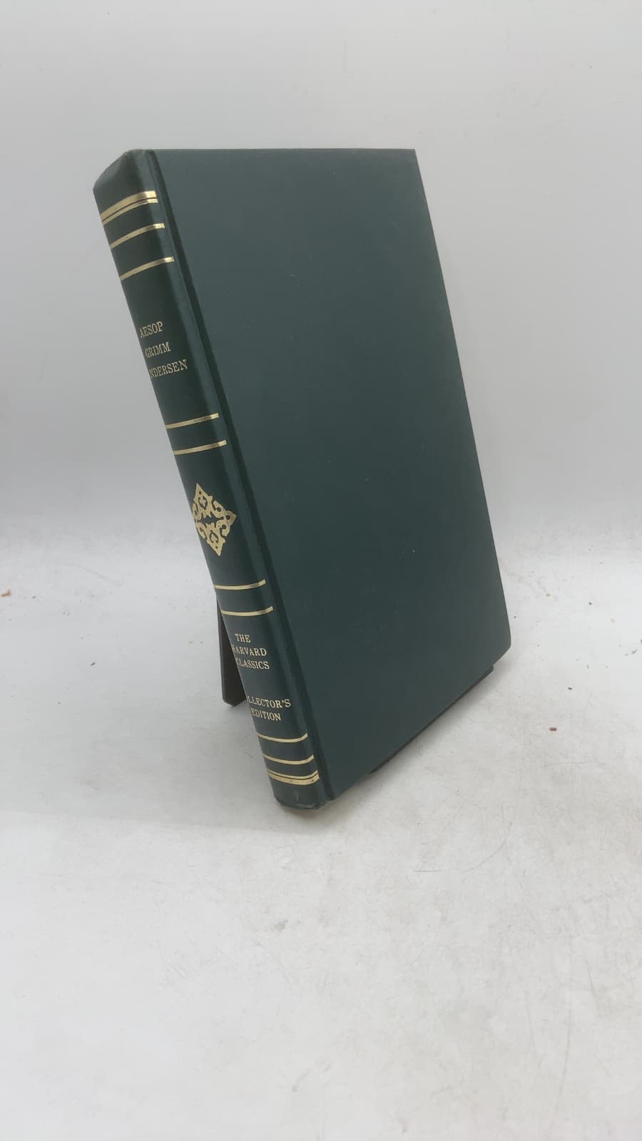Folk-Lore and Fable: Aesop, Grimm, Andersen by Aesop, Grimm, Andersen - front cover
