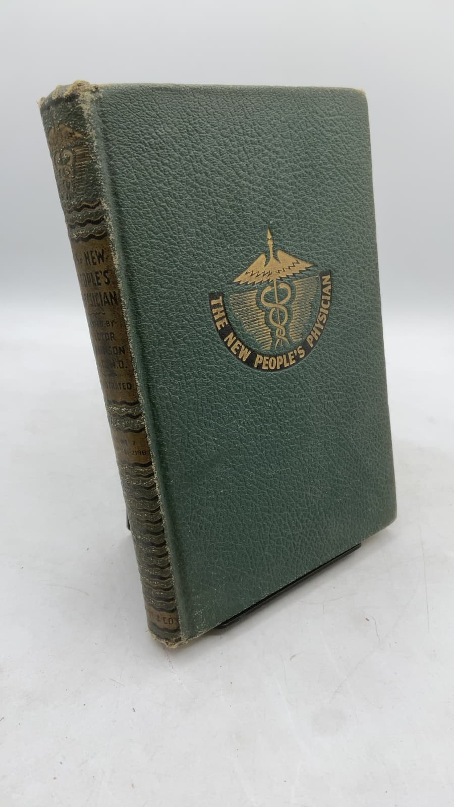 The New People's Physician: The Concise Encyclopedia of Health by Victor Robinson, Ph.C., M.D. - front cover
