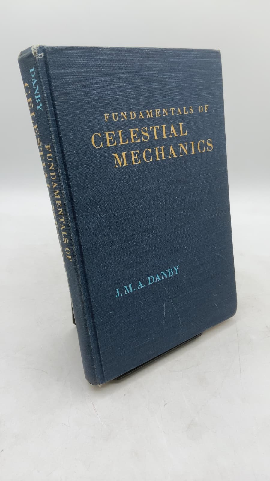 Fundamentals of Celestial Mechanics by J. M. A. Danby - front cover