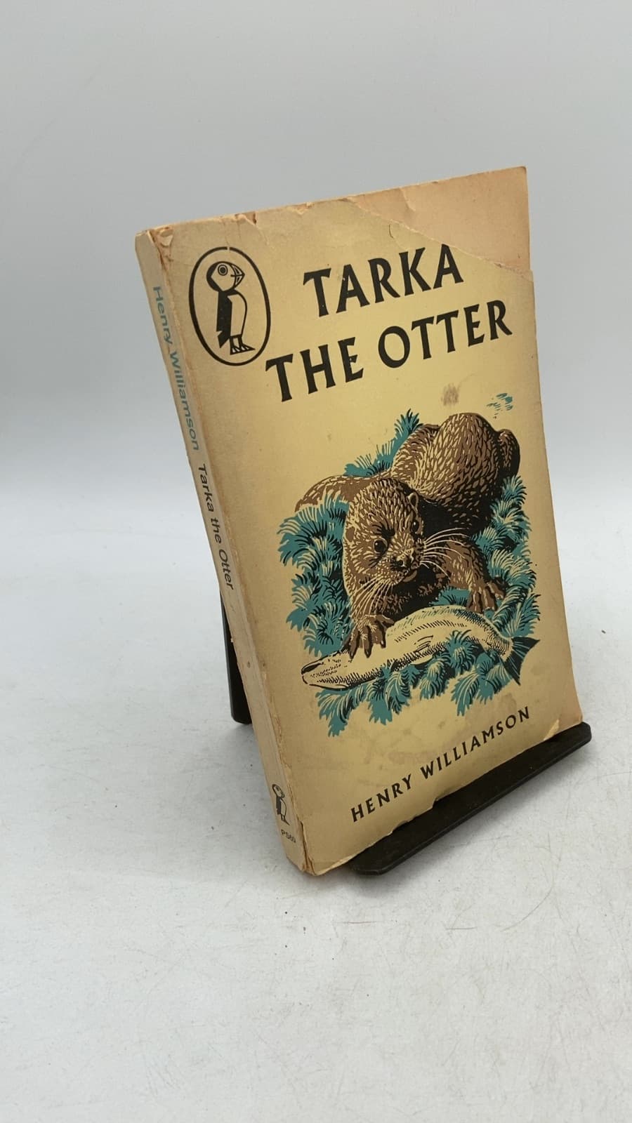 Tarka the Otter by Henry Williamson - front cover