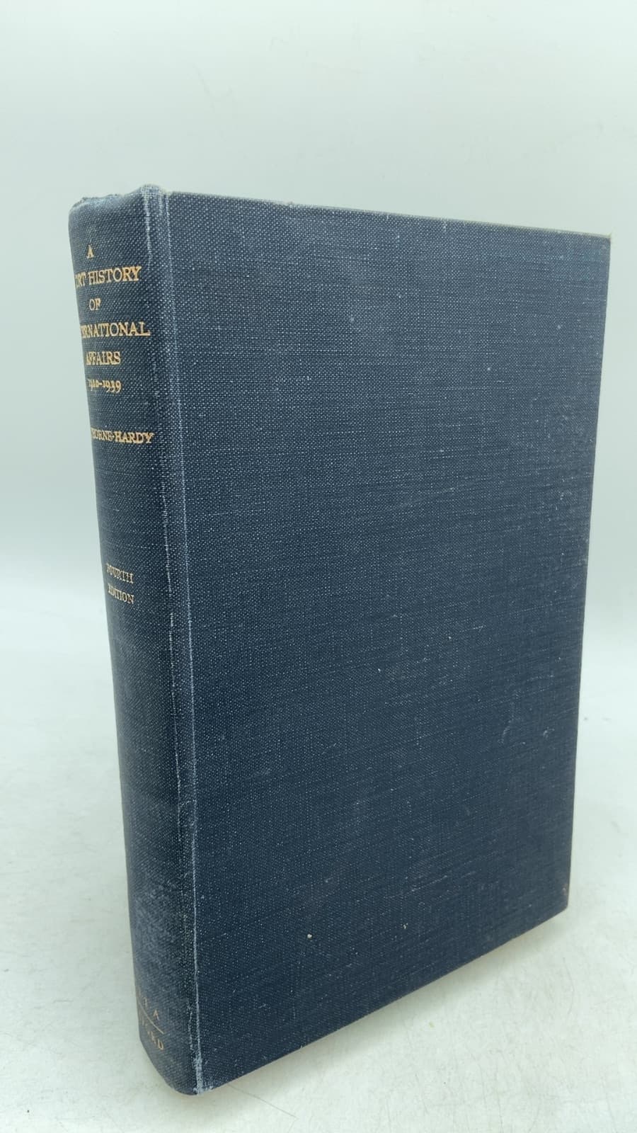 A Short History of International Affairs 1920-1939 by G. M. Gathorne-Hardy - front cover