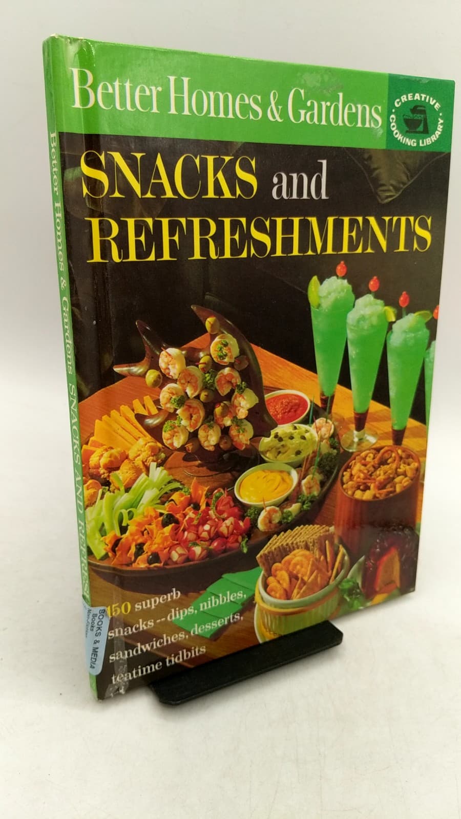 Snacks and Refreshments by Better Homes and Gardens - front cover