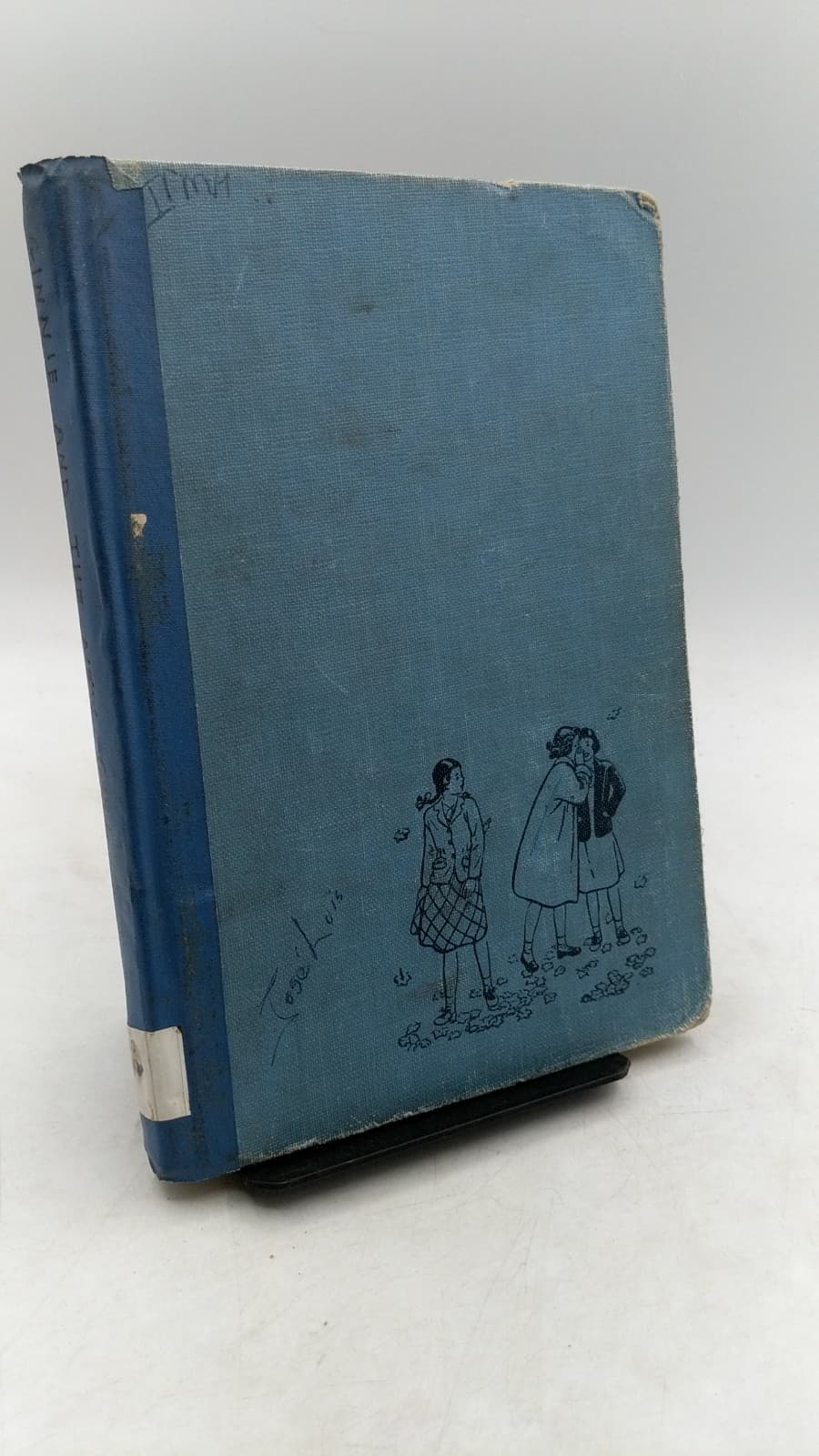 GINNIE and the New Girl by Catherine Woolley - front cover